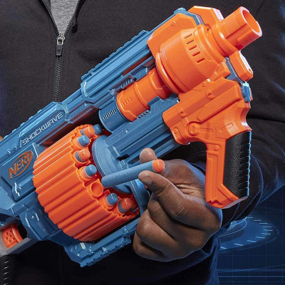 HASBRO PISTOLA DARDOS NERF...