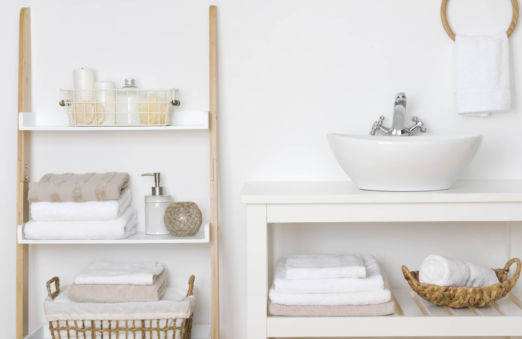 Estanterías de baño: cómo elegir la más adecuada para el nuestro - MGI